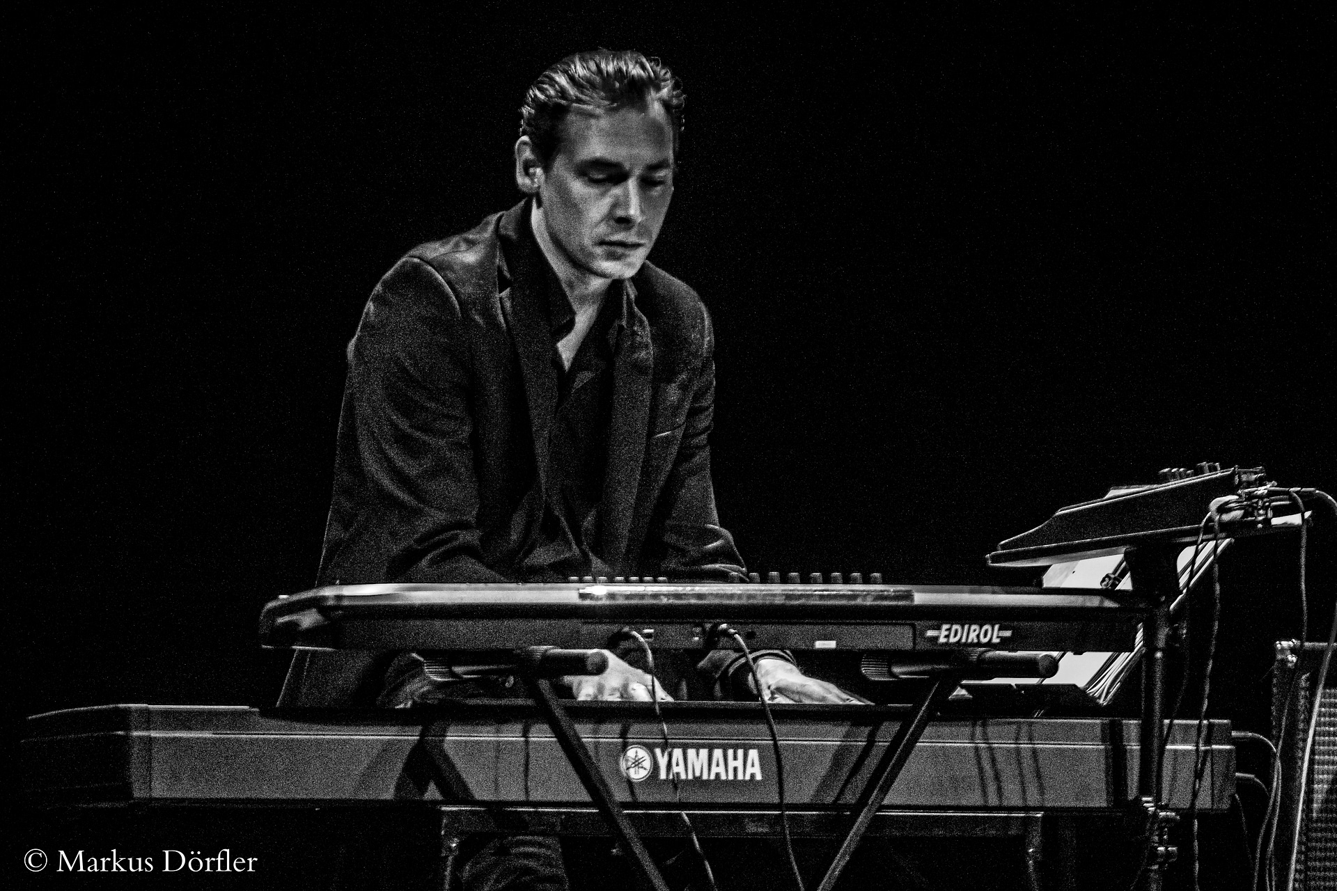 Mike Strauss – Andrea Schroeder concert at Theater Akzent, Vienna 
©2014 Photography by Markus Dörfler. All rights reserved.